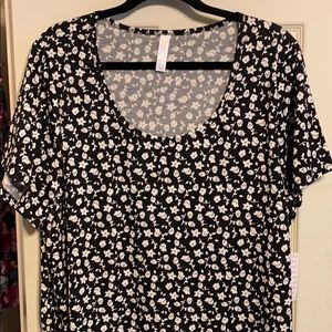 NWT LuLaRoe 3XL Classic Tee Black White